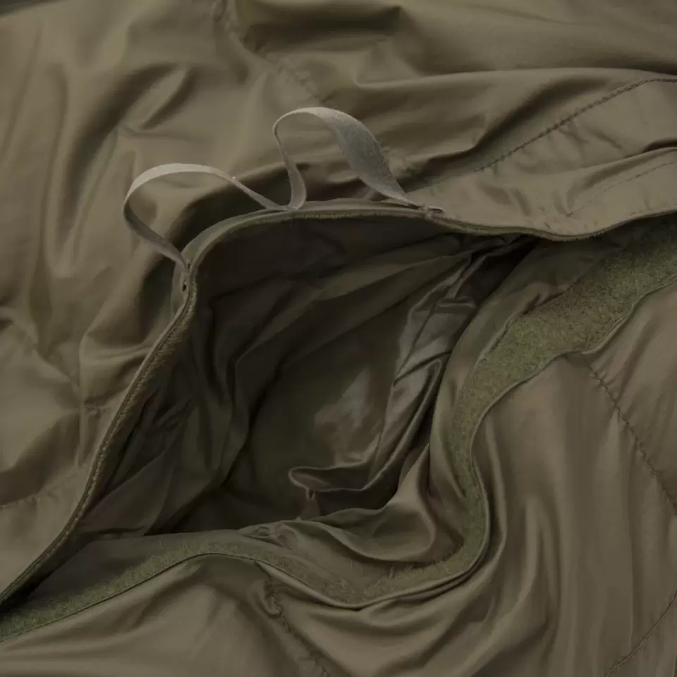 910608_23_survival_down_1000_olive_08